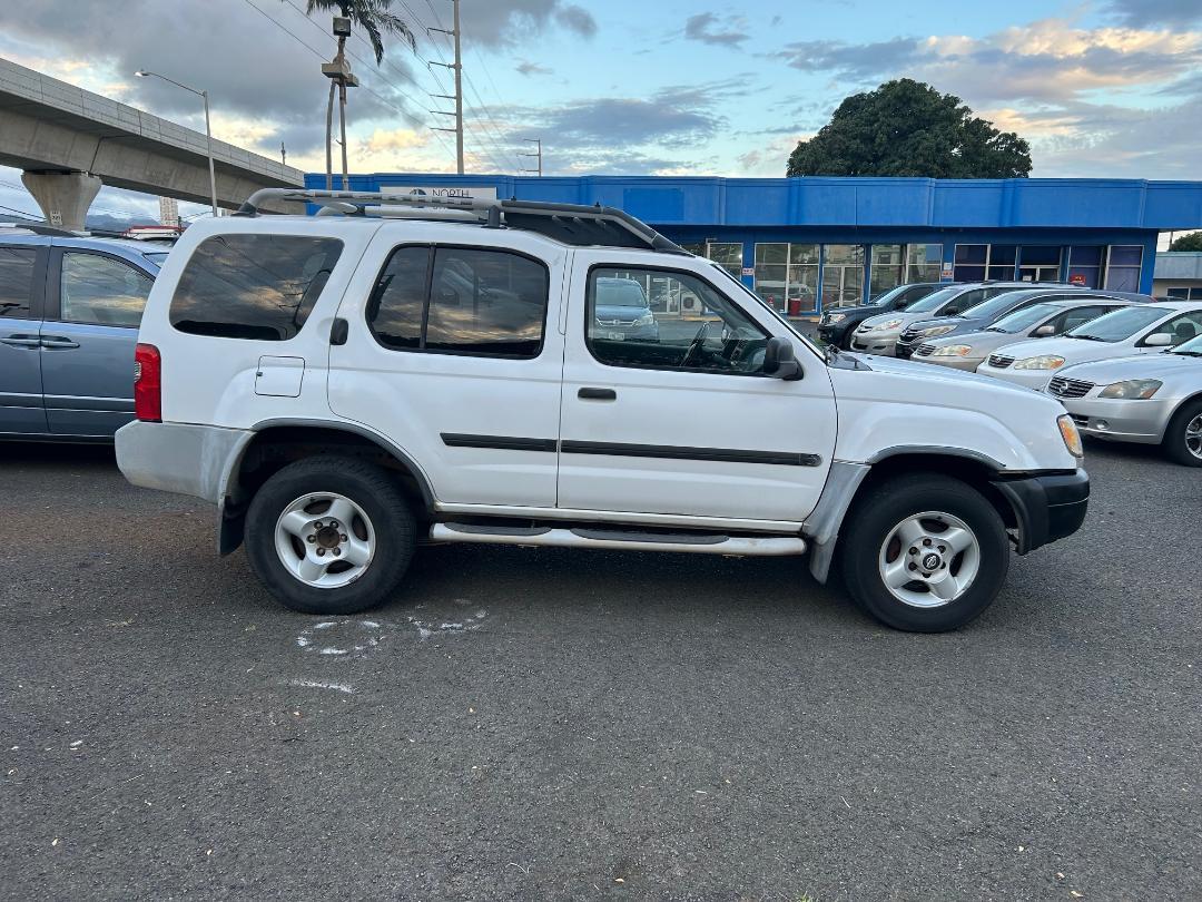 Nissan Xterra 4dr SE 2WD V6 Manual 2001