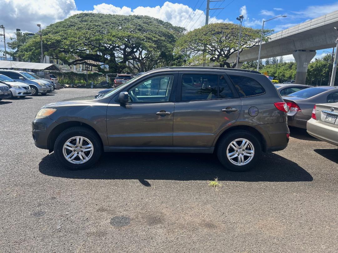 Hyundai Santa Fe FWD 4dr I4 GLS 2012