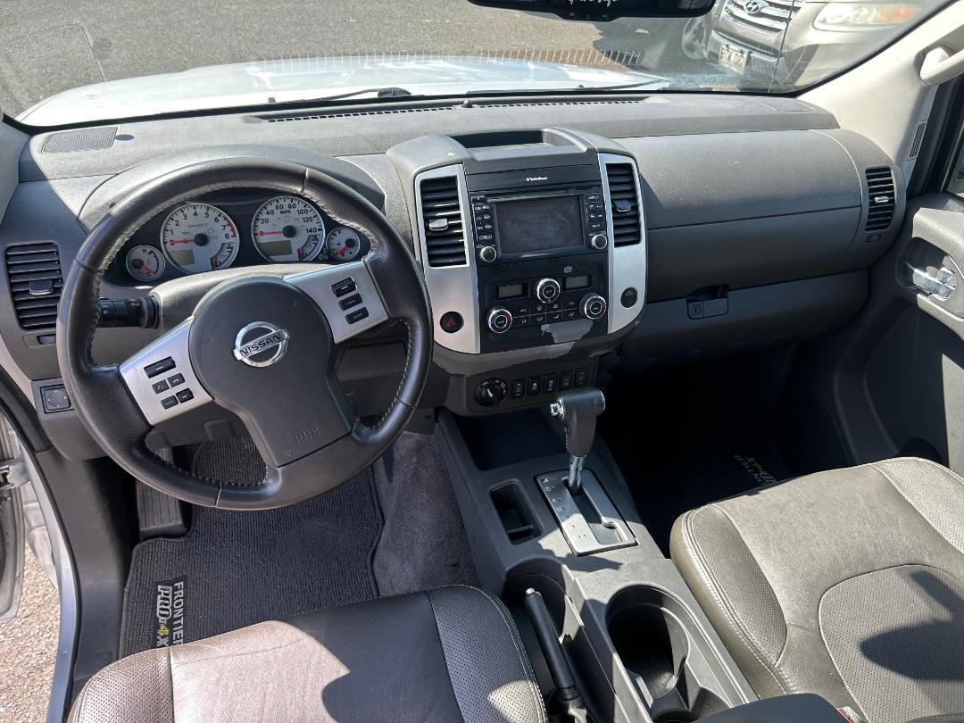 Nissan Frontier 4WD Crew Cab SWB Auto PRO-4X 2016