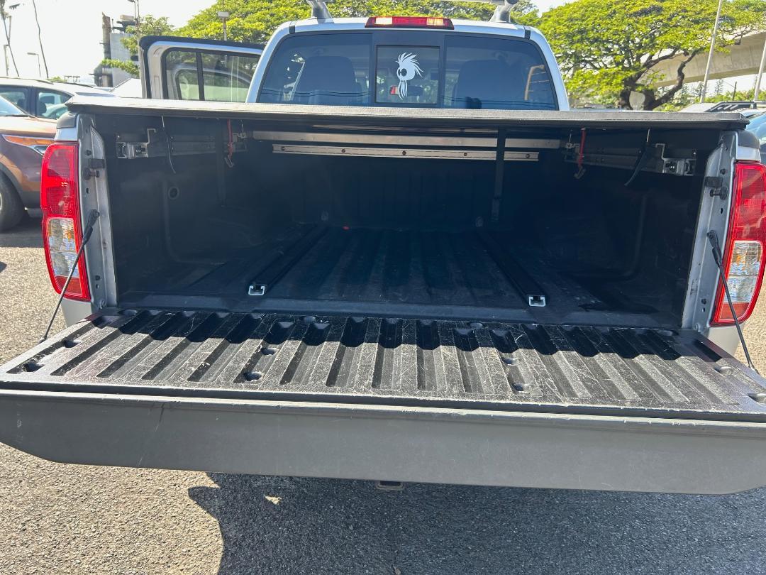 Nissan Frontier 4WD Crew Cab SWB Auto PRO-4X 2016