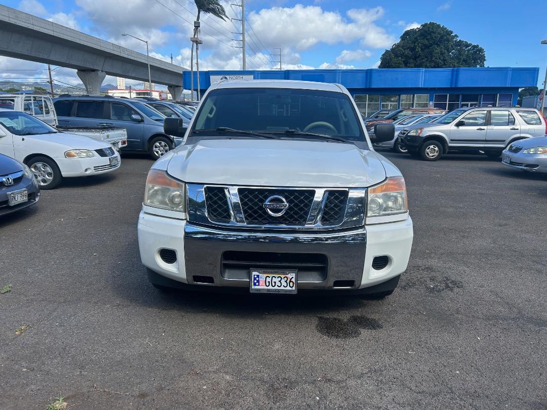 Nissan Titan 2WD Crew Cab SWB SV 2013