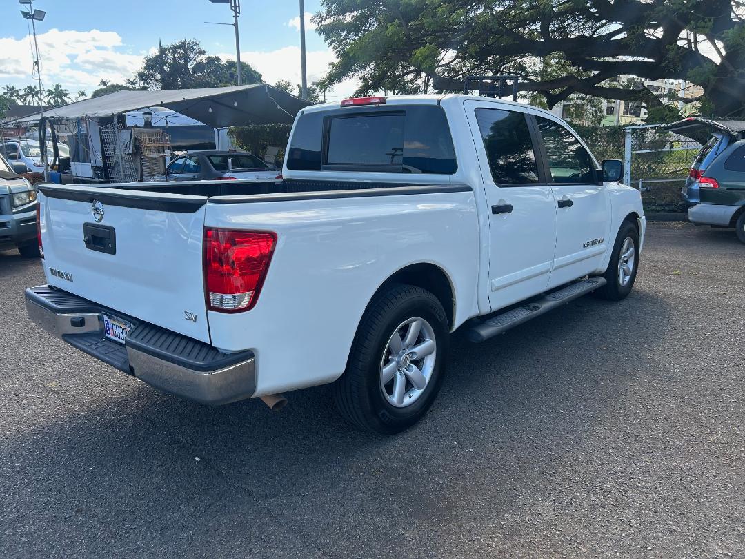 Nissan Titan 2WD Crew Cab SWB SV 2013