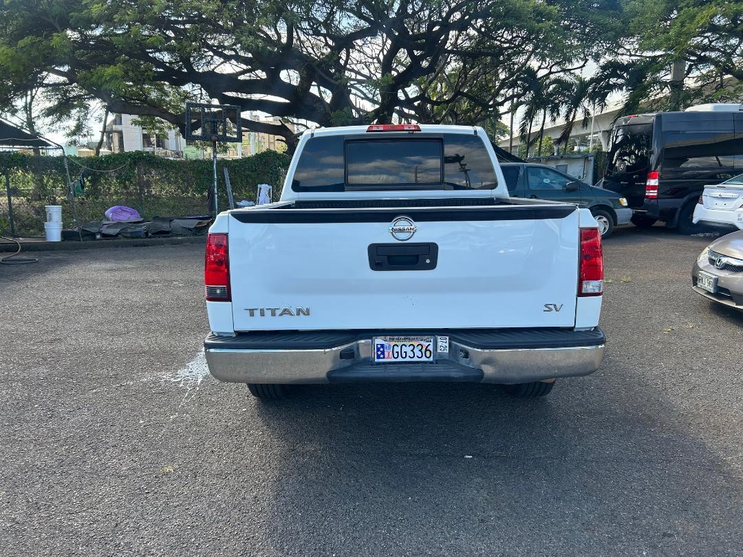 Nissan Titan 2WD Crew Cab SWB SV 2013