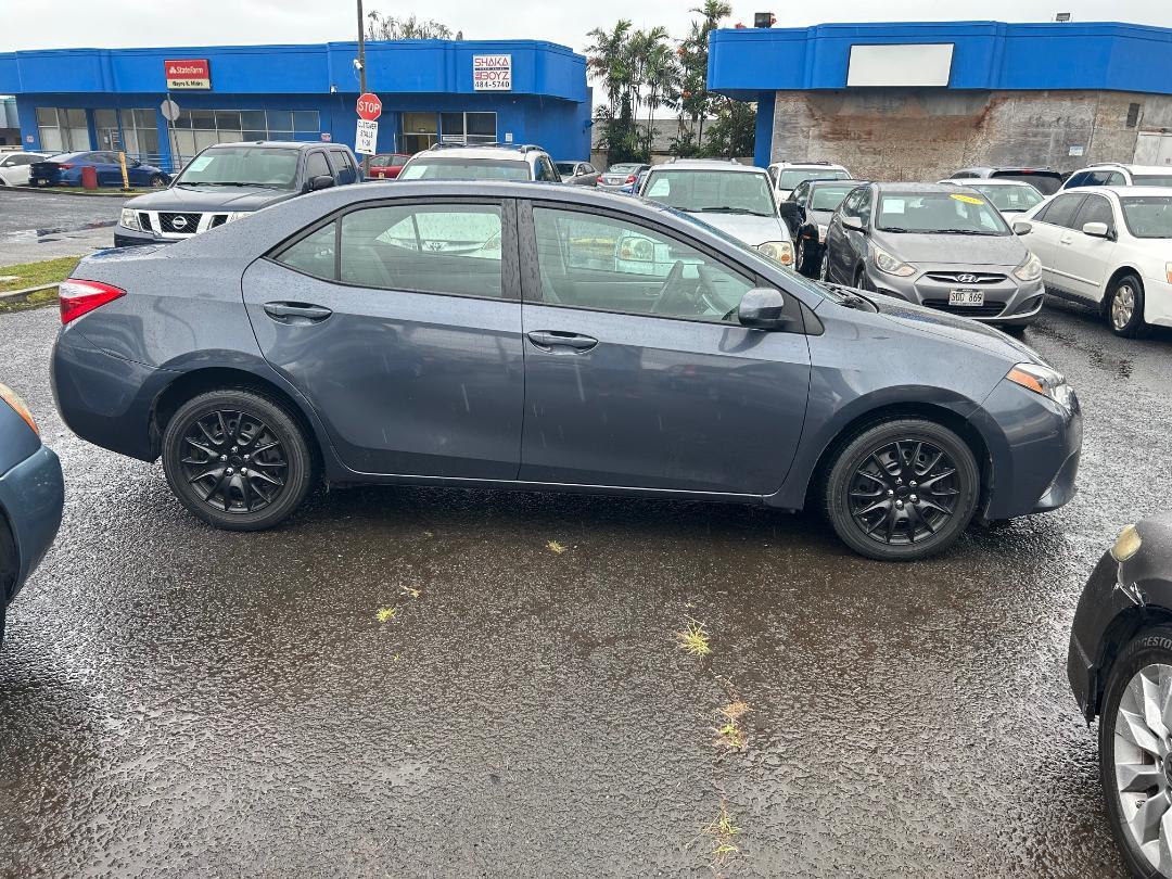 Toyota Corolla 4dr Sdn CVT LE Premium (Natl) 2015