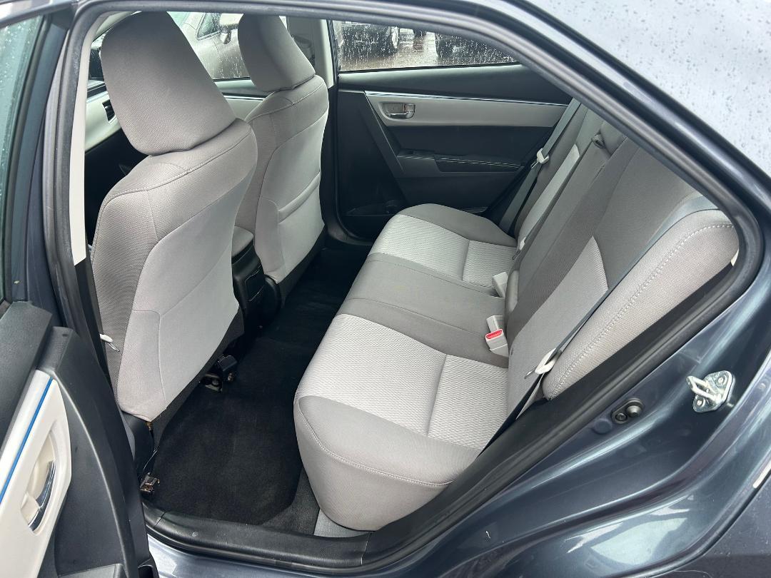 Toyota Corolla 4dr Sdn CVT LE Premium (Natl) 2015