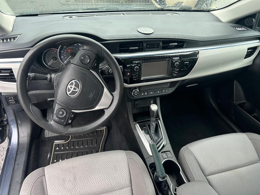 Toyota Corolla 4dr Sdn CVT LE Premium (Natl) 2015