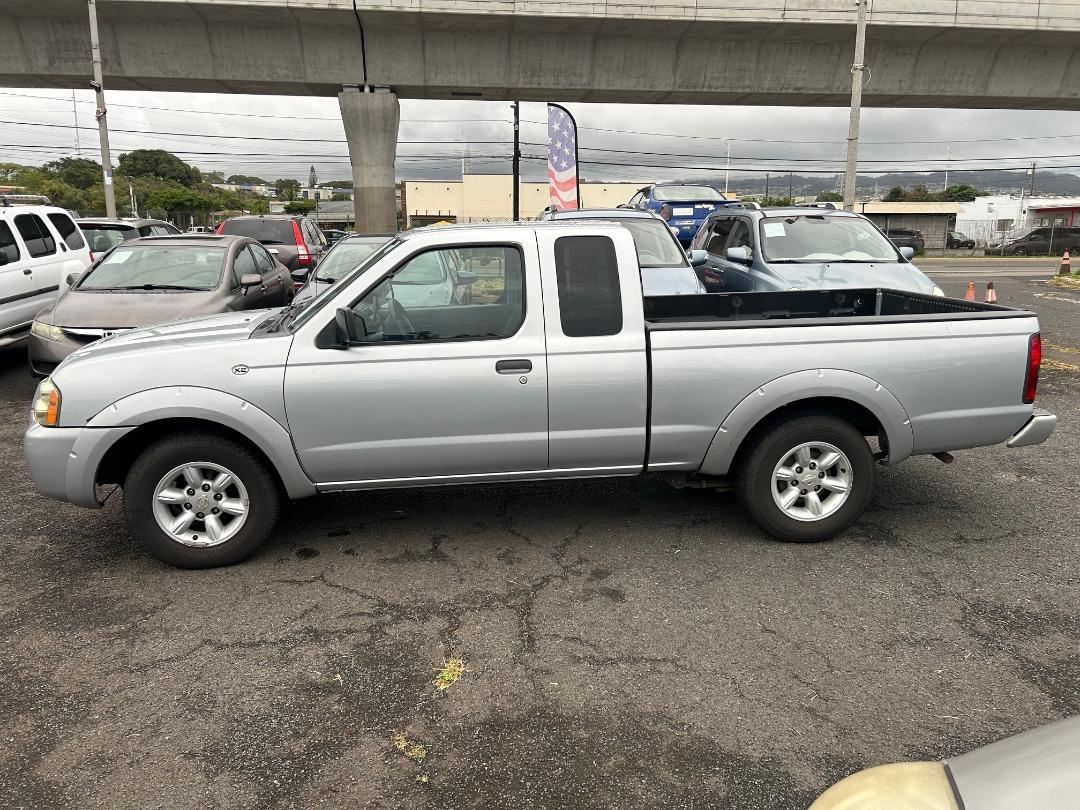 Nissan Frontier 2WD XE King Cab I4 Auto 2002
