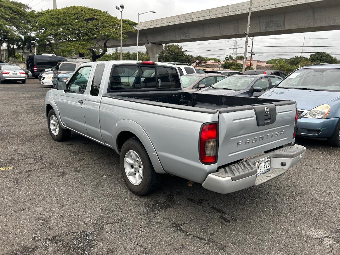 Nissan Frontier 2WD XE King Cab I4 Auto 2002