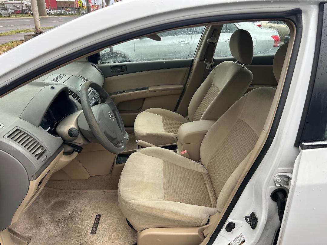 Nissan Sentra 4dr Sdn I4 CVT 2.0 2008