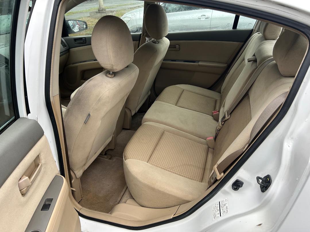 Nissan Sentra 4dr Sdn I4 CVT 2.0 2008