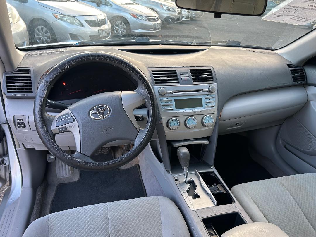 Toyota Camry 4dr Sedan LE Auto 2007