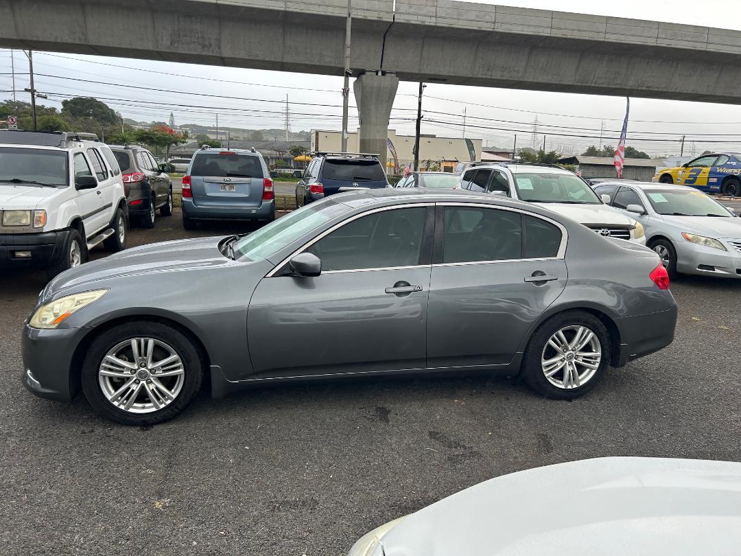 Infiniti G37 Sedan 4dr Journey RWD 2013