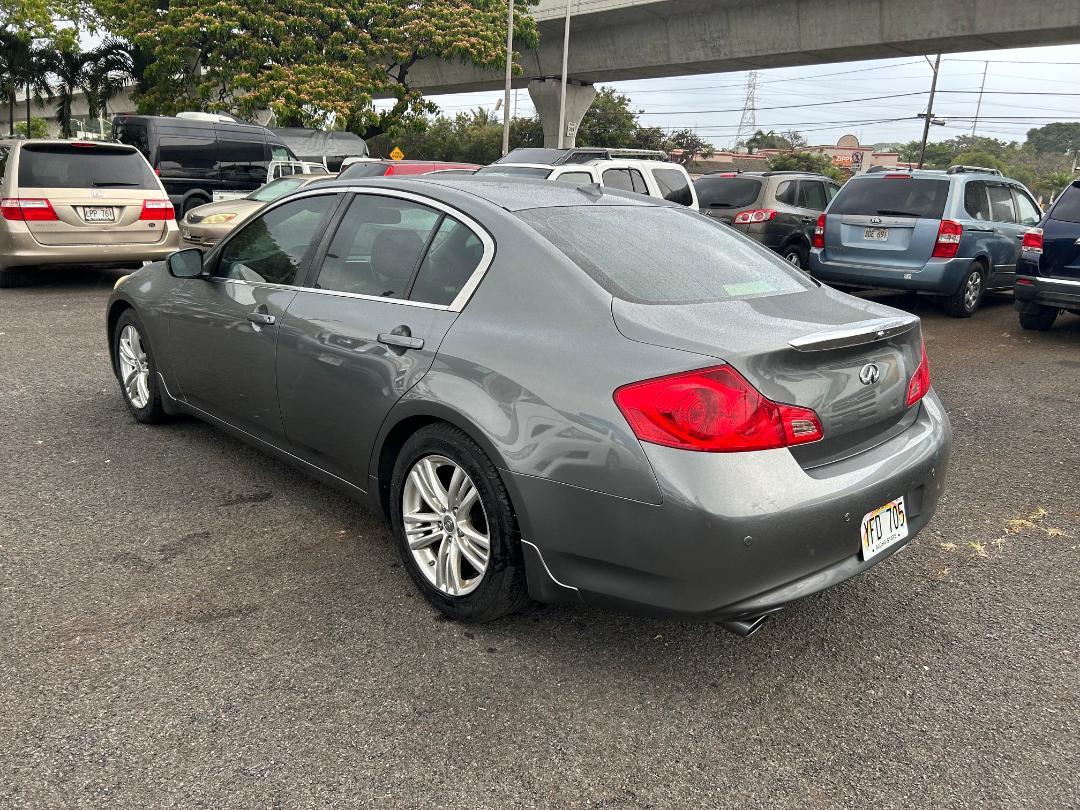 Infiniti G37 Sedan 4dr Journey RWD 2013