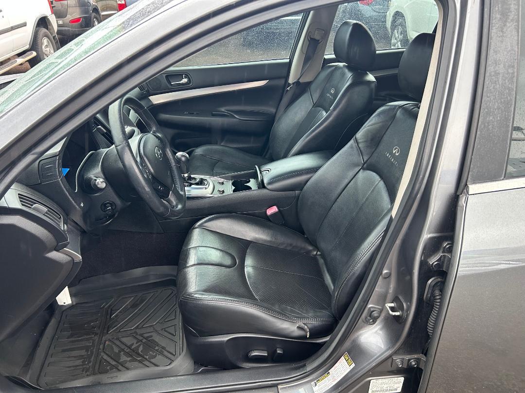 Infiniti G37 Sedan 4dr Journey RWD 2013