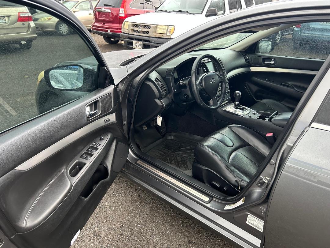 Infiniti G37 Sedan 4dr Journey RWD 2013