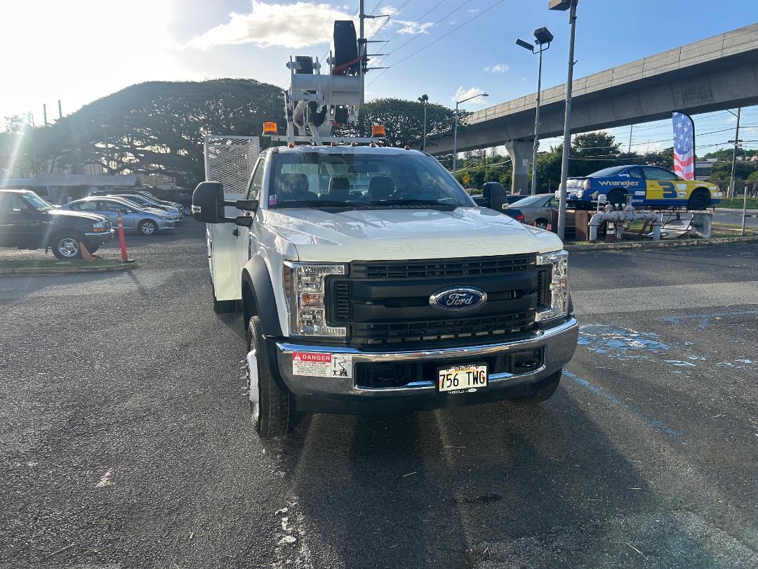 Ford Super Duty F-550 DRW XLT 2WD Reg Cab 145" WB 60" CA 2018