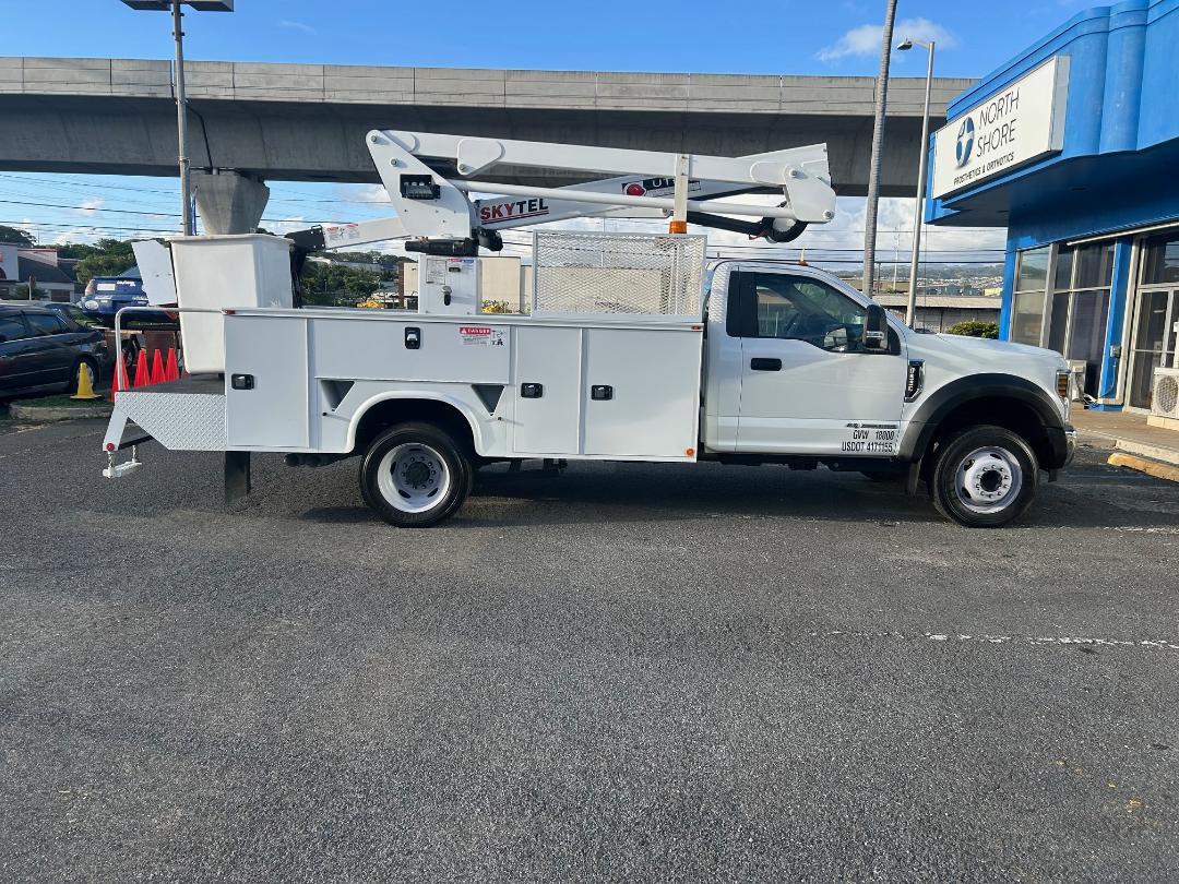 Ford Super Duty F-550 DRW XLT 2WD Reg Cab 145" WB 60" CA 2018