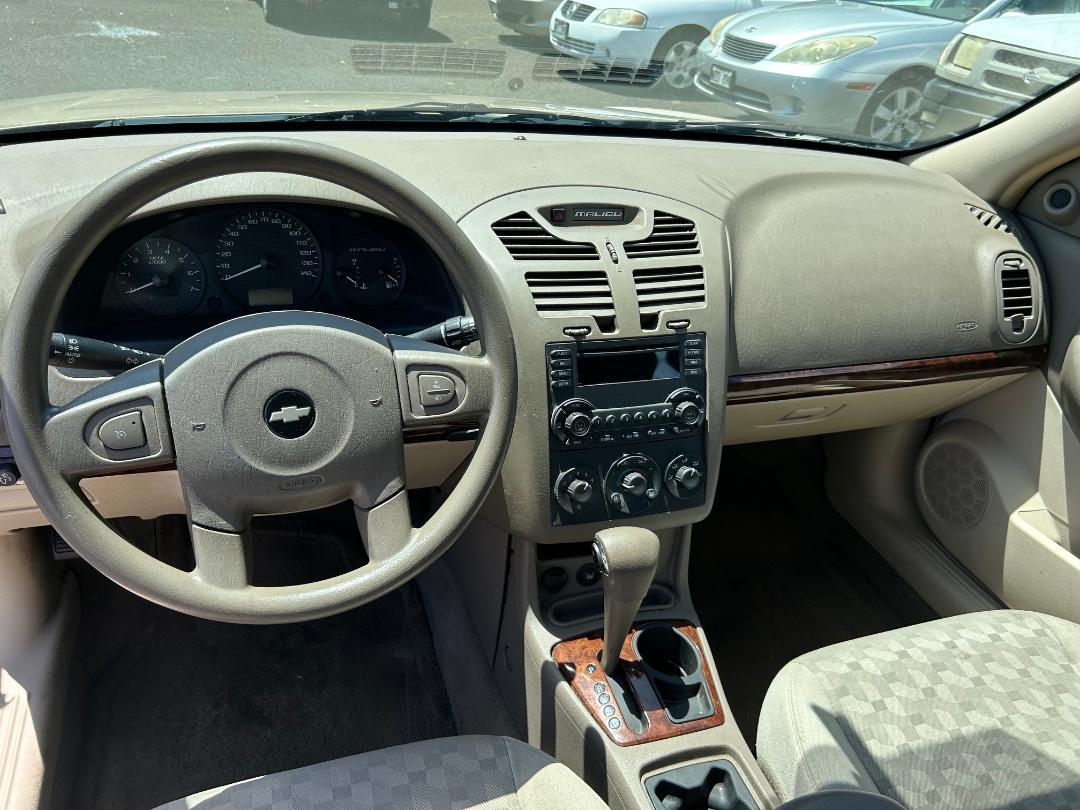 Chevrolet Malibu 4dr Sdn LS 2005