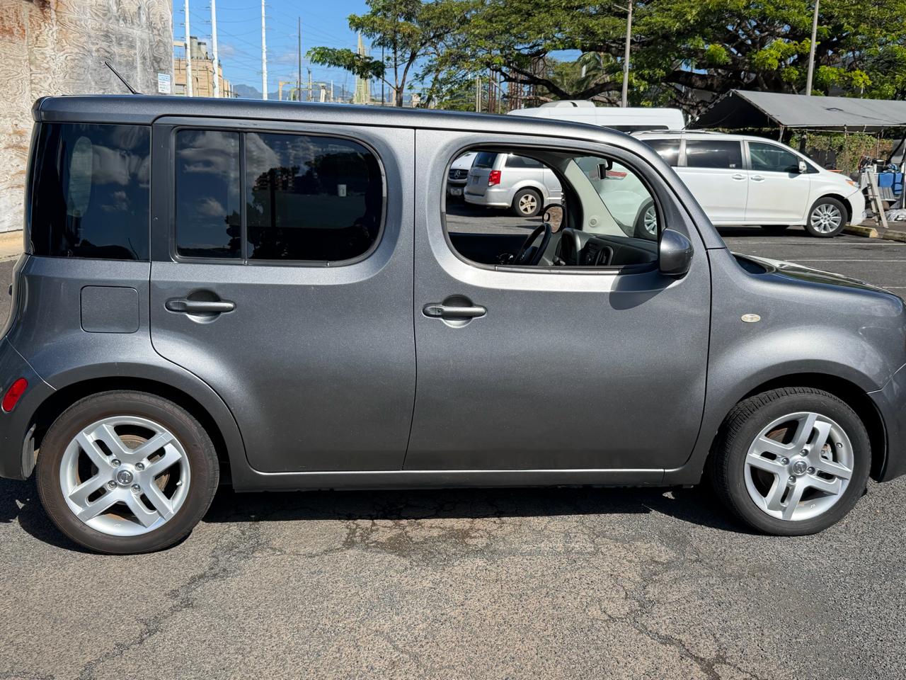 Nissan Cube 5dr Wgn I4 CVT 1.8 SL 2012