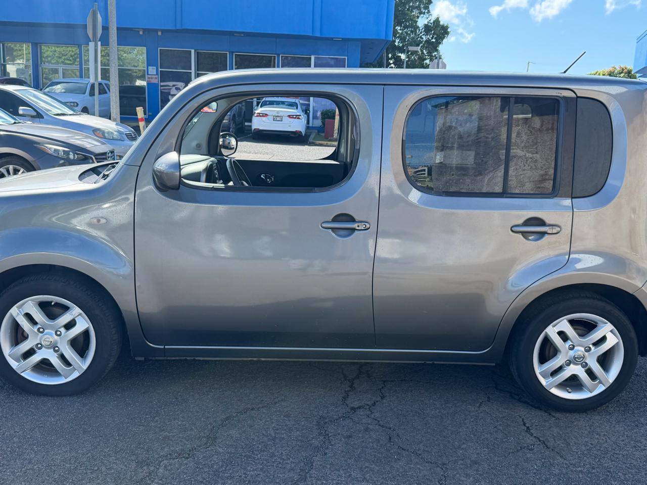 Nissan Cube 5dr Wgn I4 CVT 1.8 SL 2012