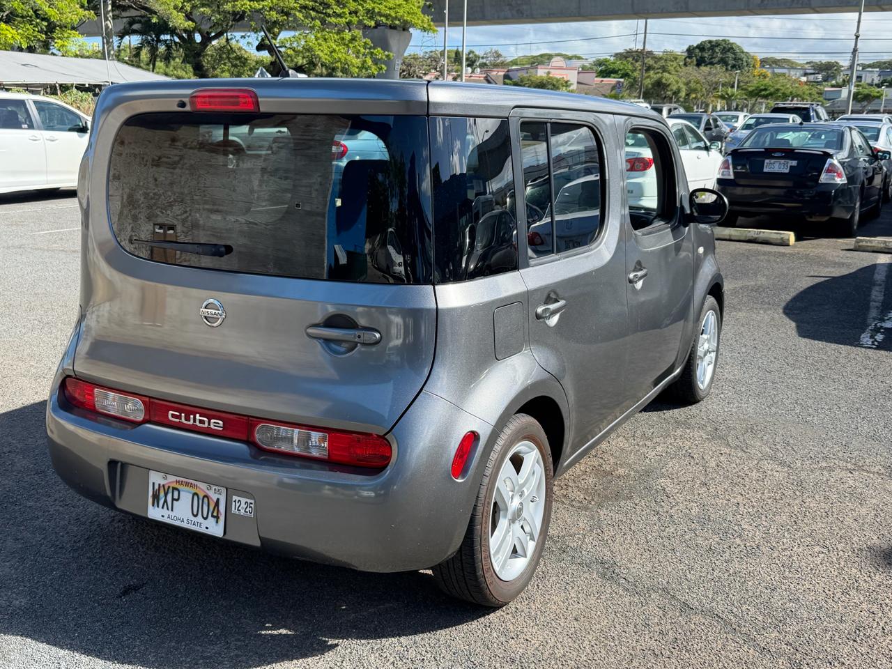 Nissan Cube 5dr Wgn I4 CVT 1.8 SL 2012