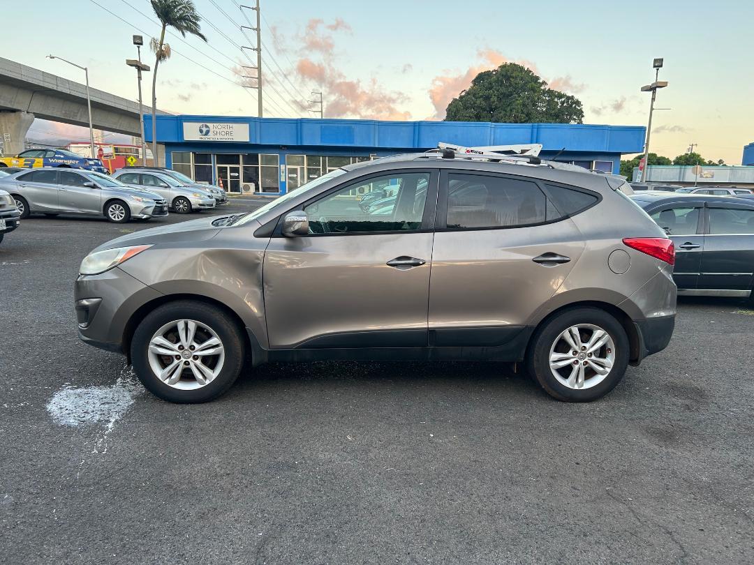 Hyundai Tucson FWD 4dr Auto GLS PZEV 2012