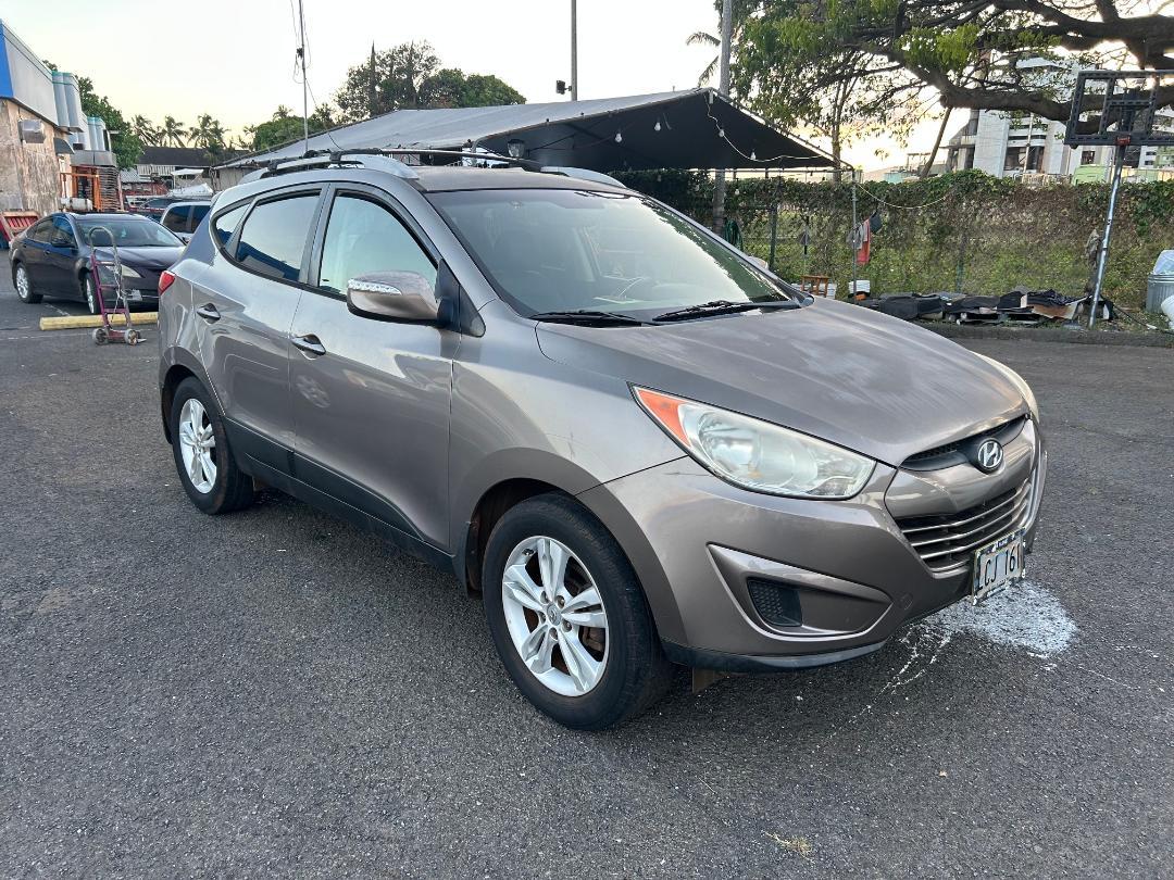 Hyundai Tucson FWD 4dr Auto GLS PZEV 2012