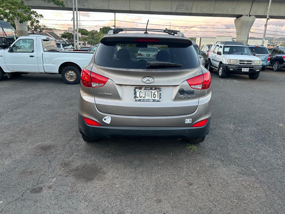 Hyundai Tucson FWD 4dr Auto GLS PZEV 2012