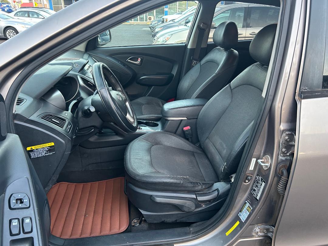 Hyundai Tucson FWD 4dr Auto GLS PZEV 2012