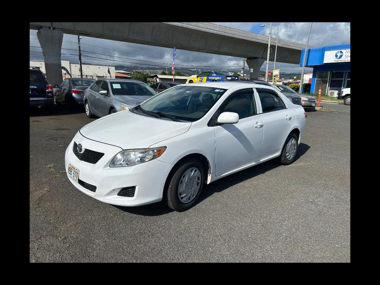Toyota Corolla 4dr Sdn LE Auto 2010