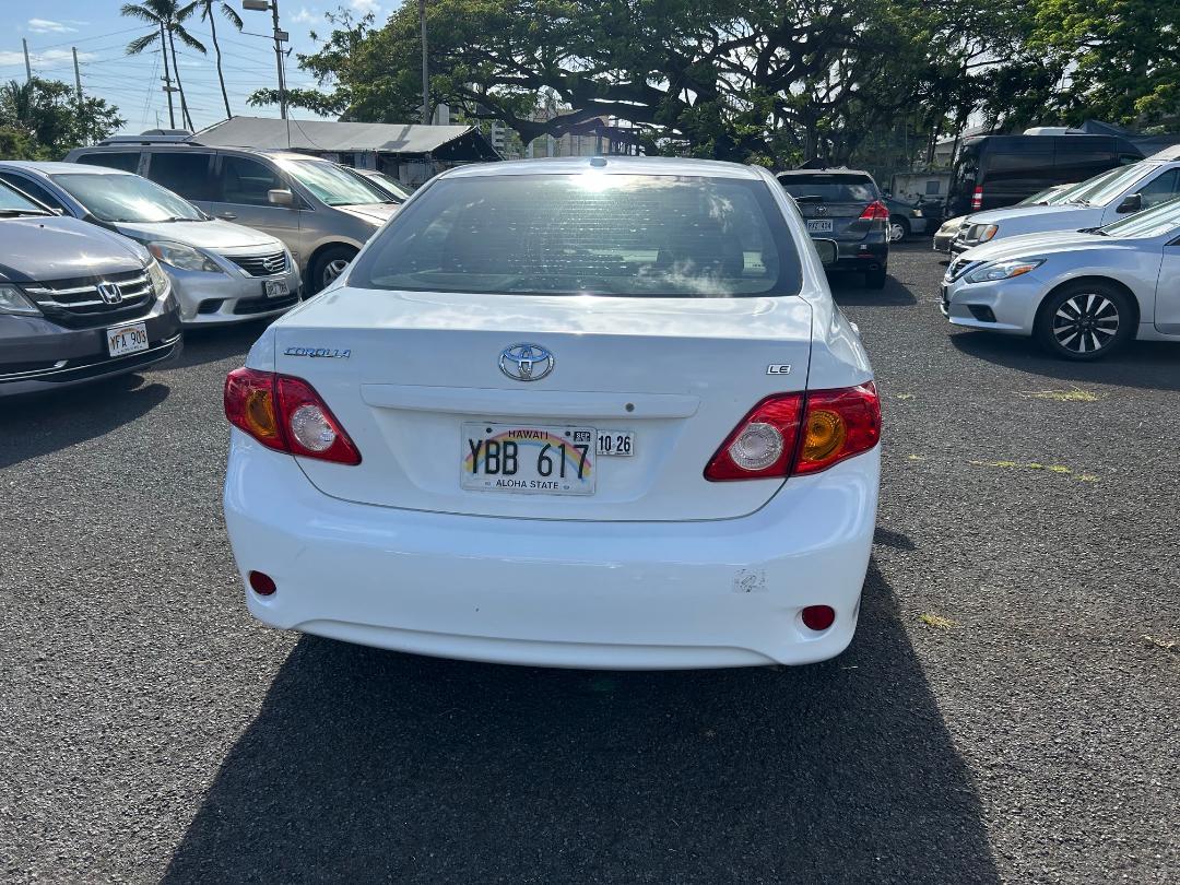 Toyota Corolla 4dr Sdn LE Auto 2010