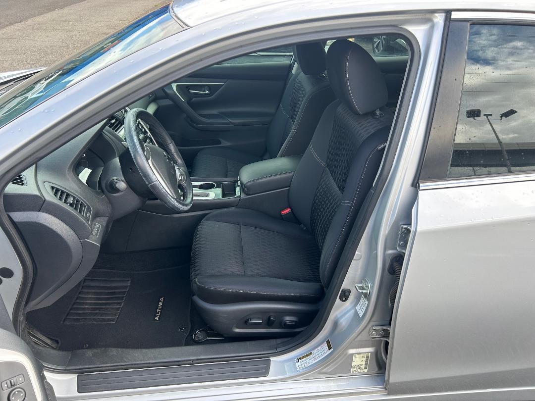 Nissan Altima 2.5 SV Sedan 2018