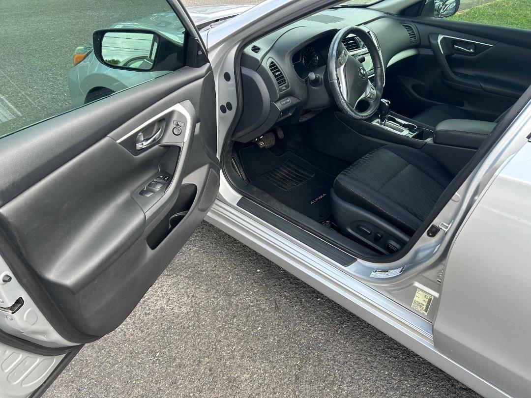 Nissan Altima 2.5 SV Sedan 2018