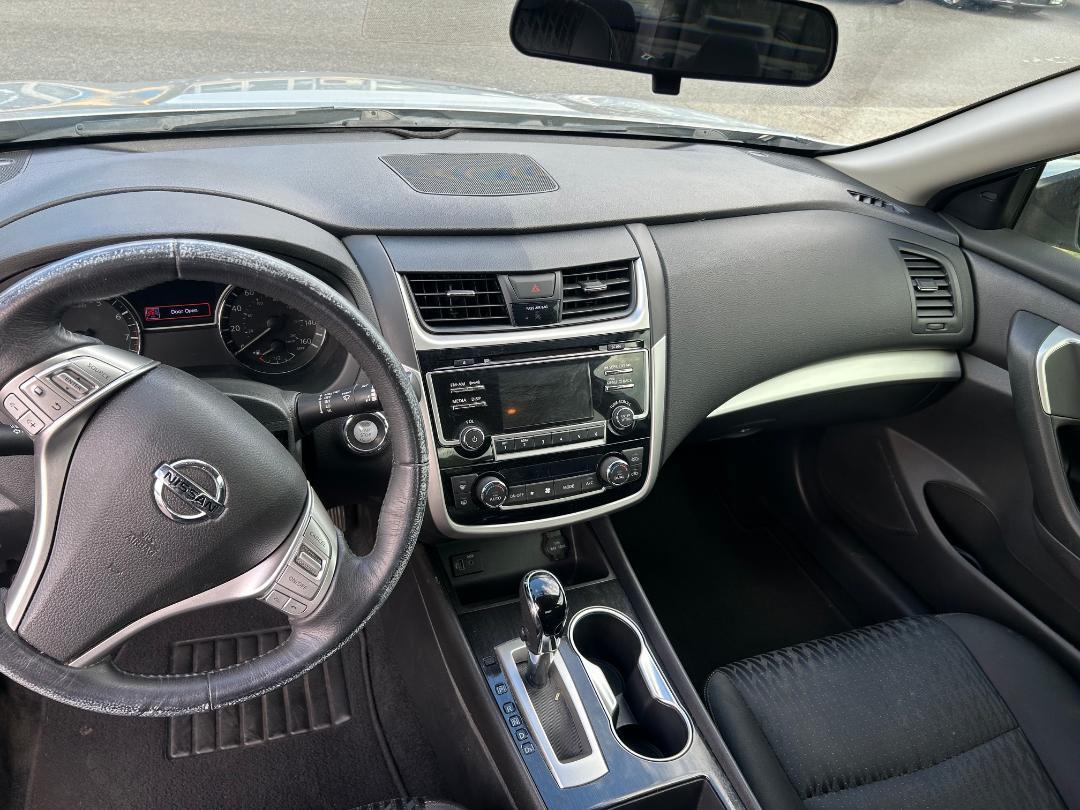 Nissan Altima 2.5 SV Sedan 2018