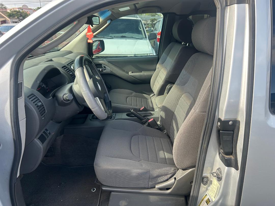 Nissan Frontier 2WD King Cab I4 Man XE 2009