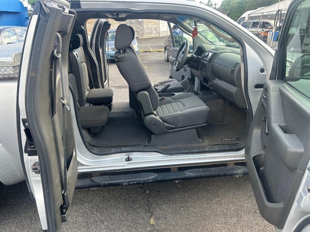 Nissan Frontier 2WD King Cab I4 Man XE 2009