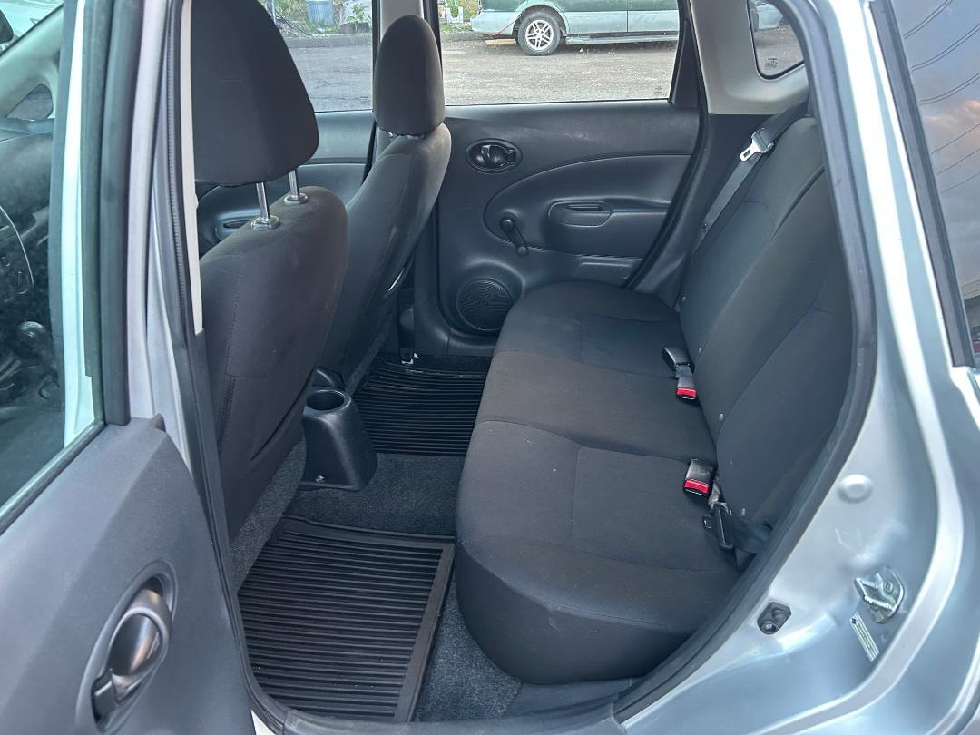 Nissan Versa Note 5dr HB Manual 1.6 S 2015