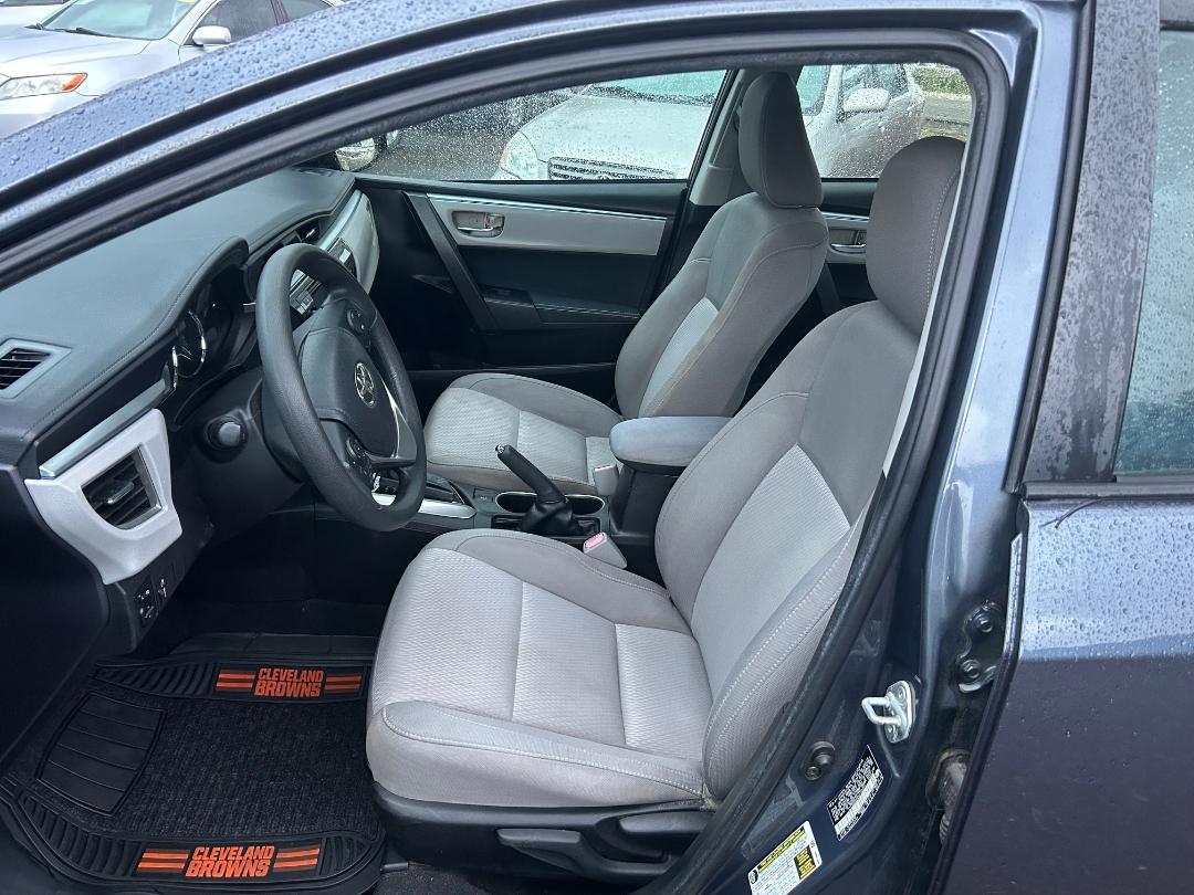 Toyota Corolla 4dr Sdn CVT LE Premium (Natl) 2015