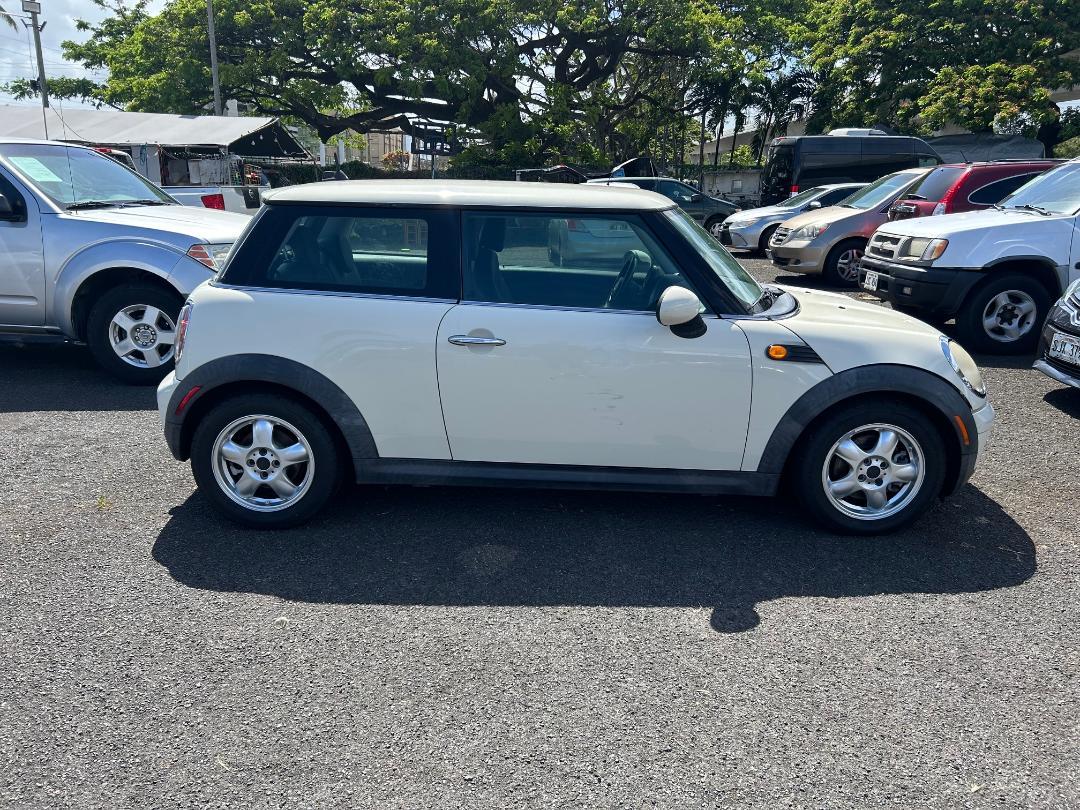 MINI Cooper Hardtop 2dr Cpe 2009