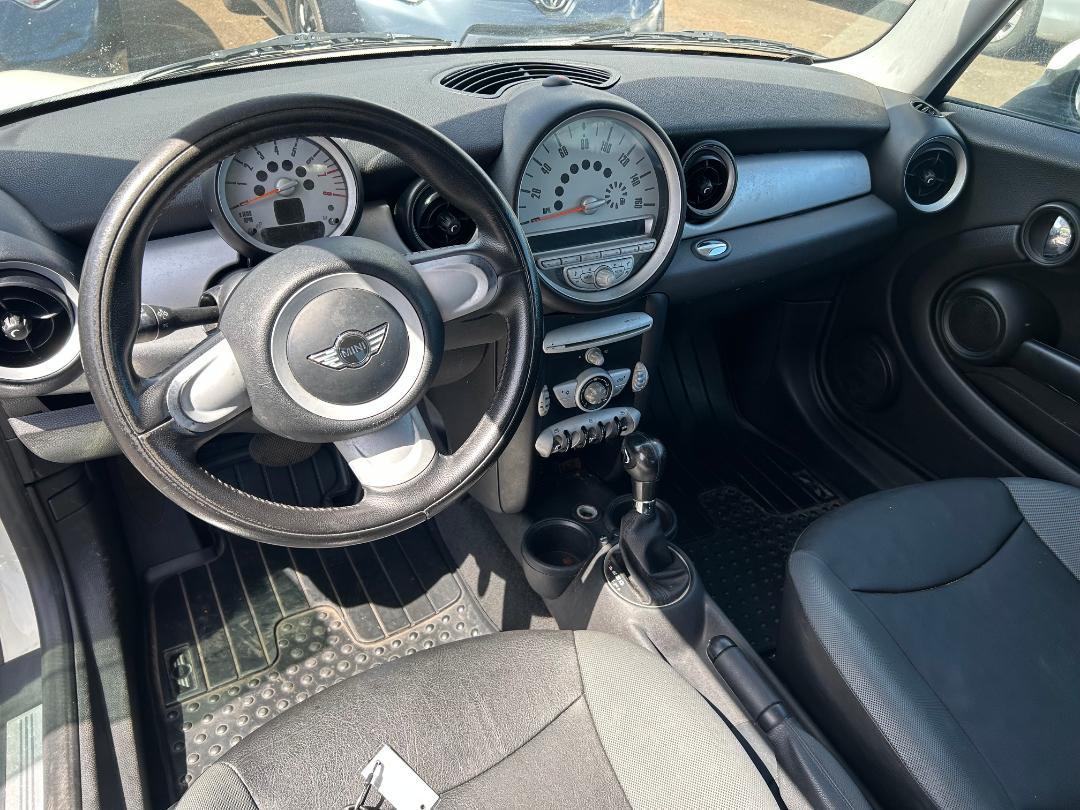 MINI Cooper Hardtop 2dr Cpe 2009