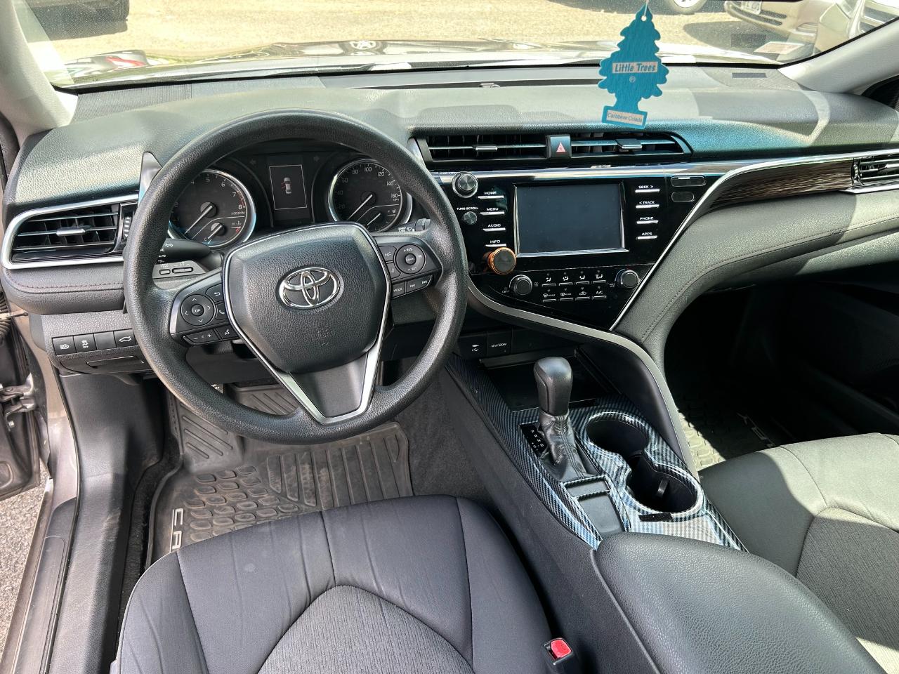 Toyota Camry XLE Auto (Natl) 2018