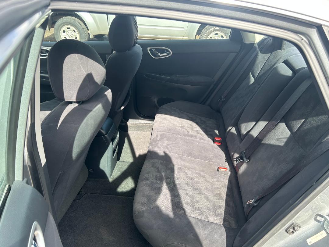 Nissan Sentra 4dr Sdn I4 CVT SV 2013