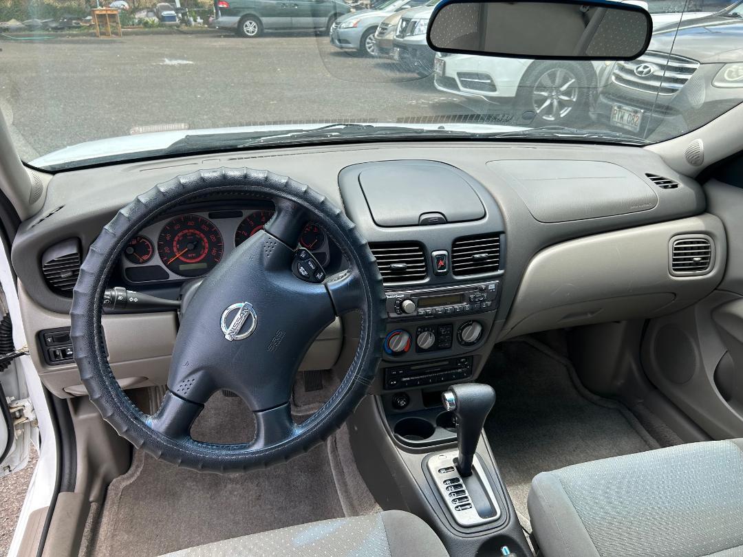 Nissan Sentra 4dr Sdn SE-R Auto 2002