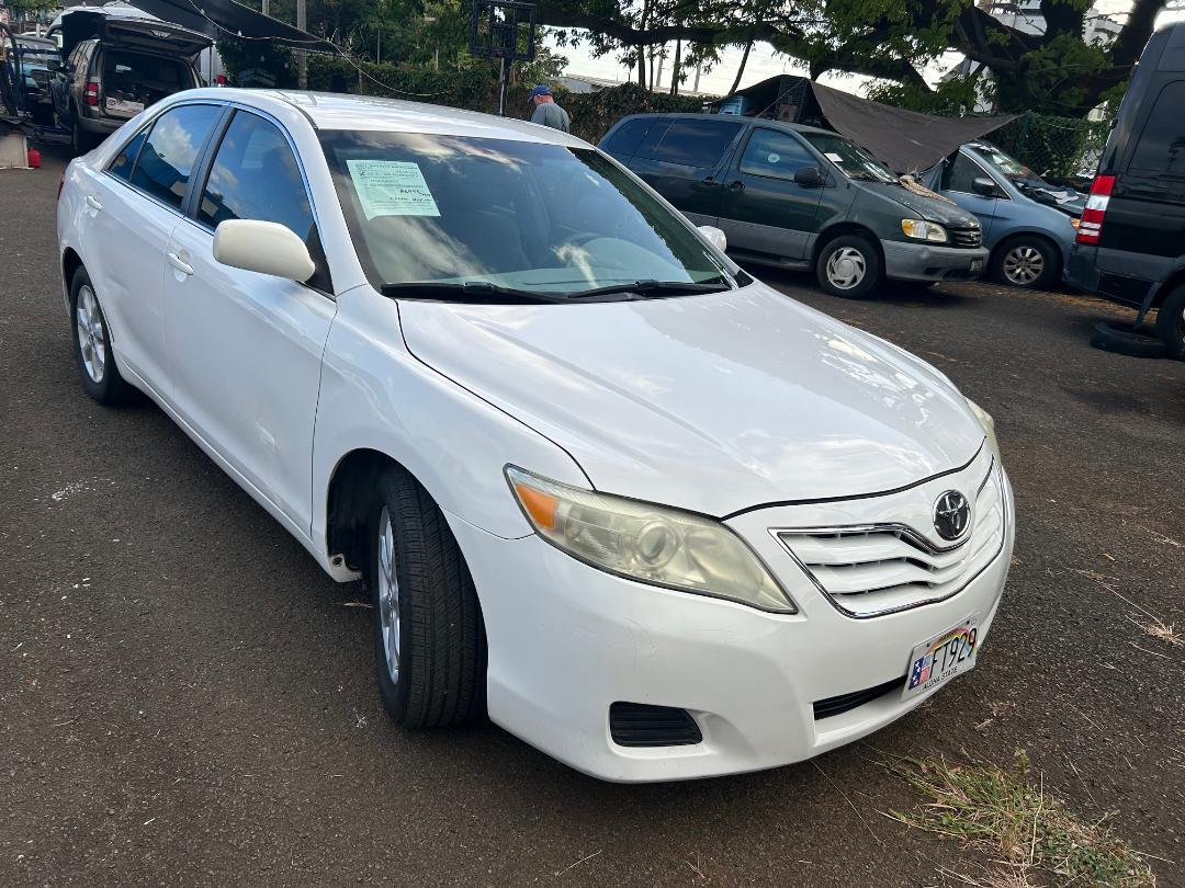 Toyota Camry 4dr Sdn I4 Auto LE (Natl) 2010