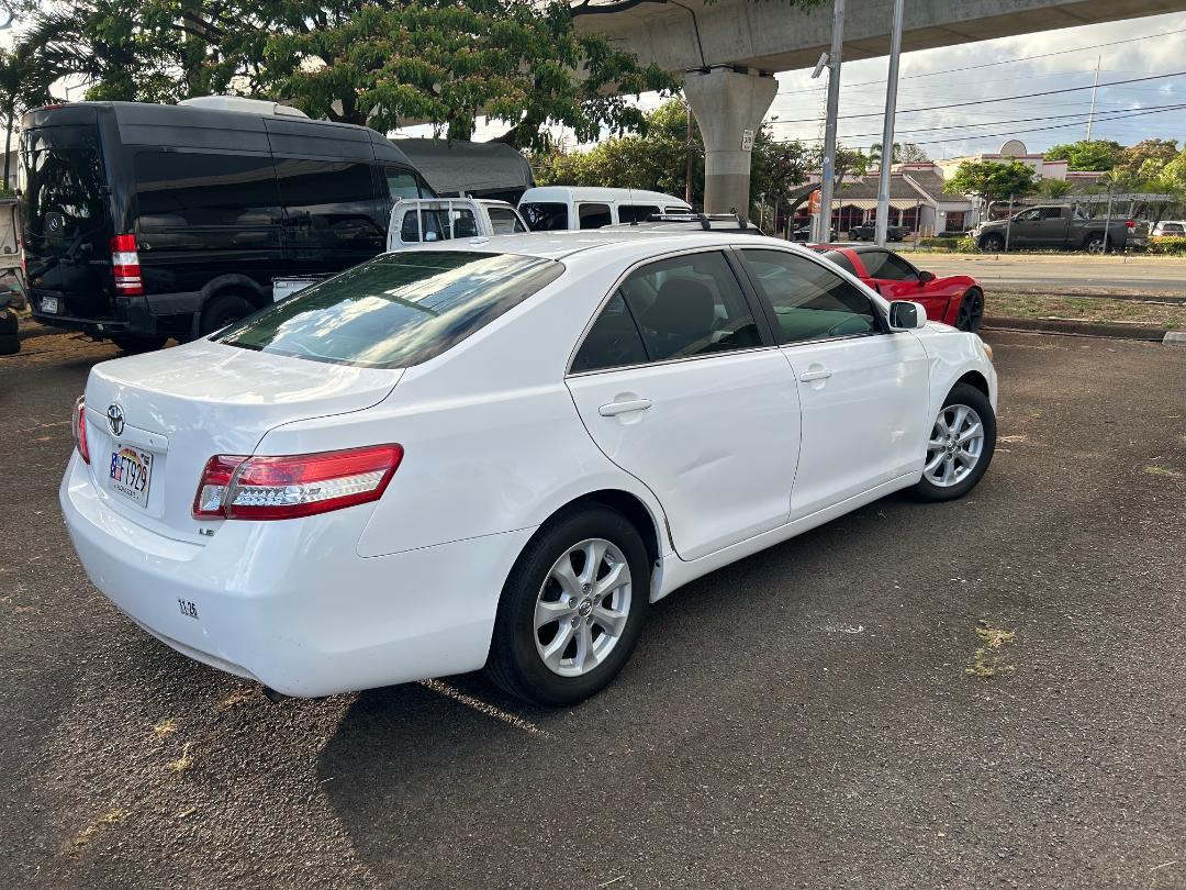 Toyota Camry 4dr Sdn I4 Auto LE (Natl) 2010