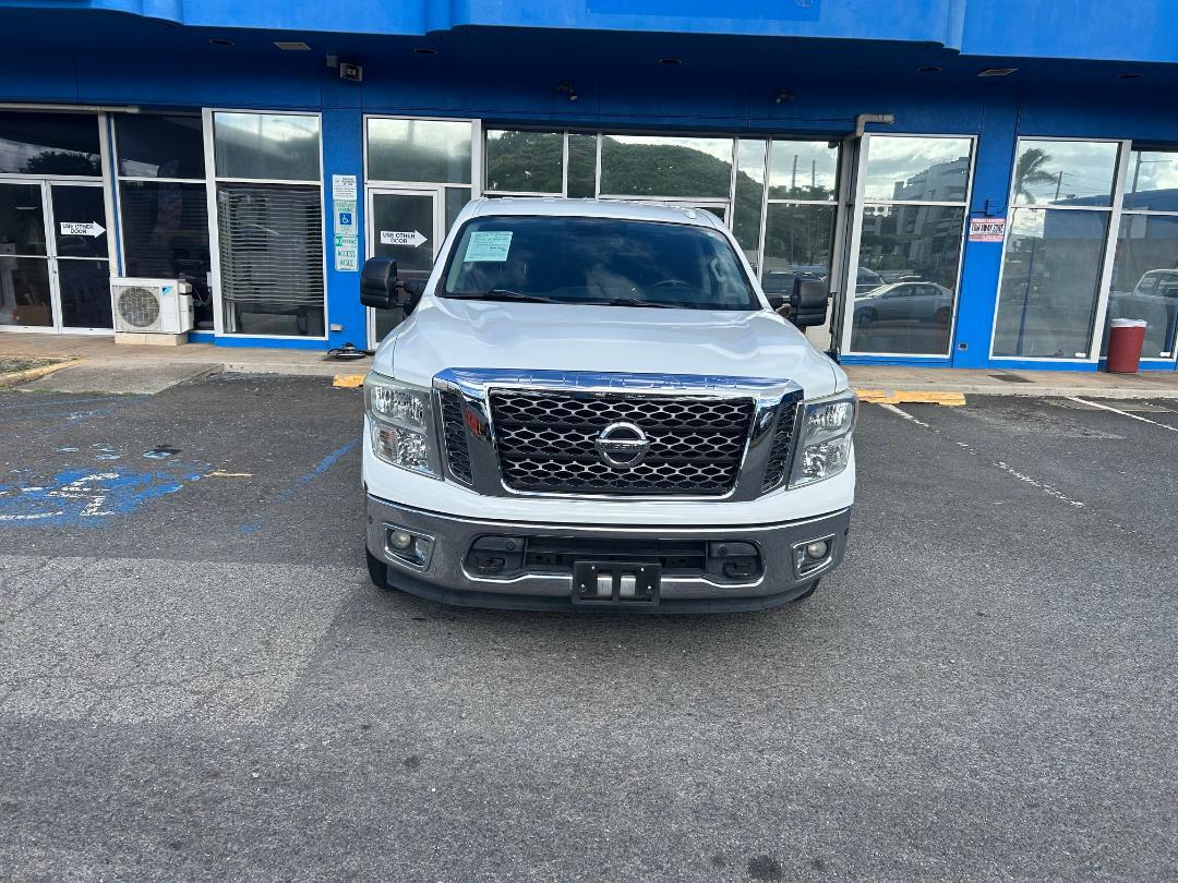 Nissan Titan 4x2 Crew Cab SV 2017