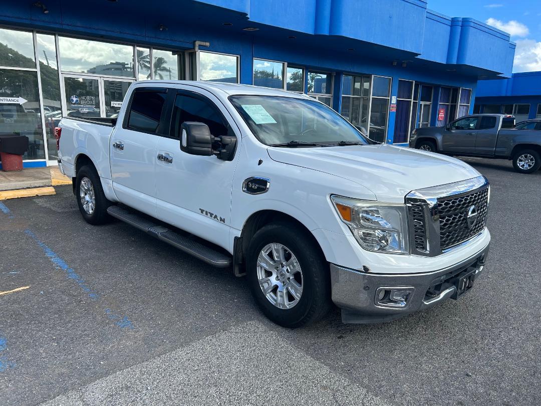 Nissan Titan 4x2 Crew Cab SV 2017