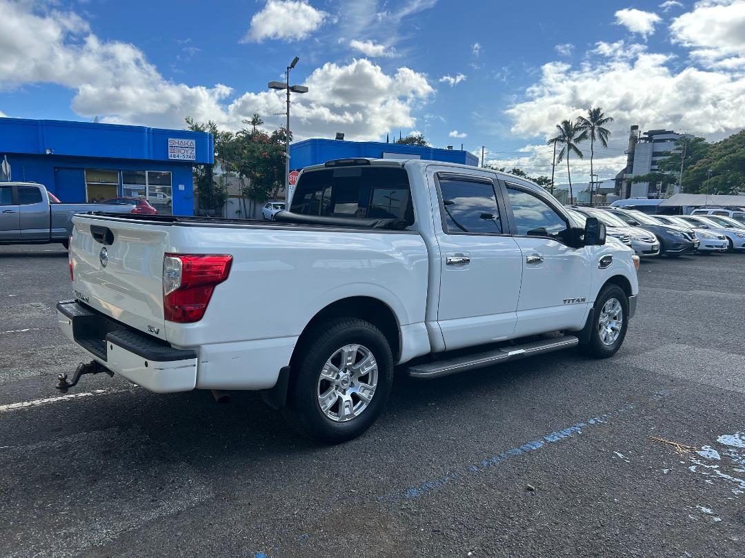 Nissan Titan 4x2 Crew Cab SV 2017