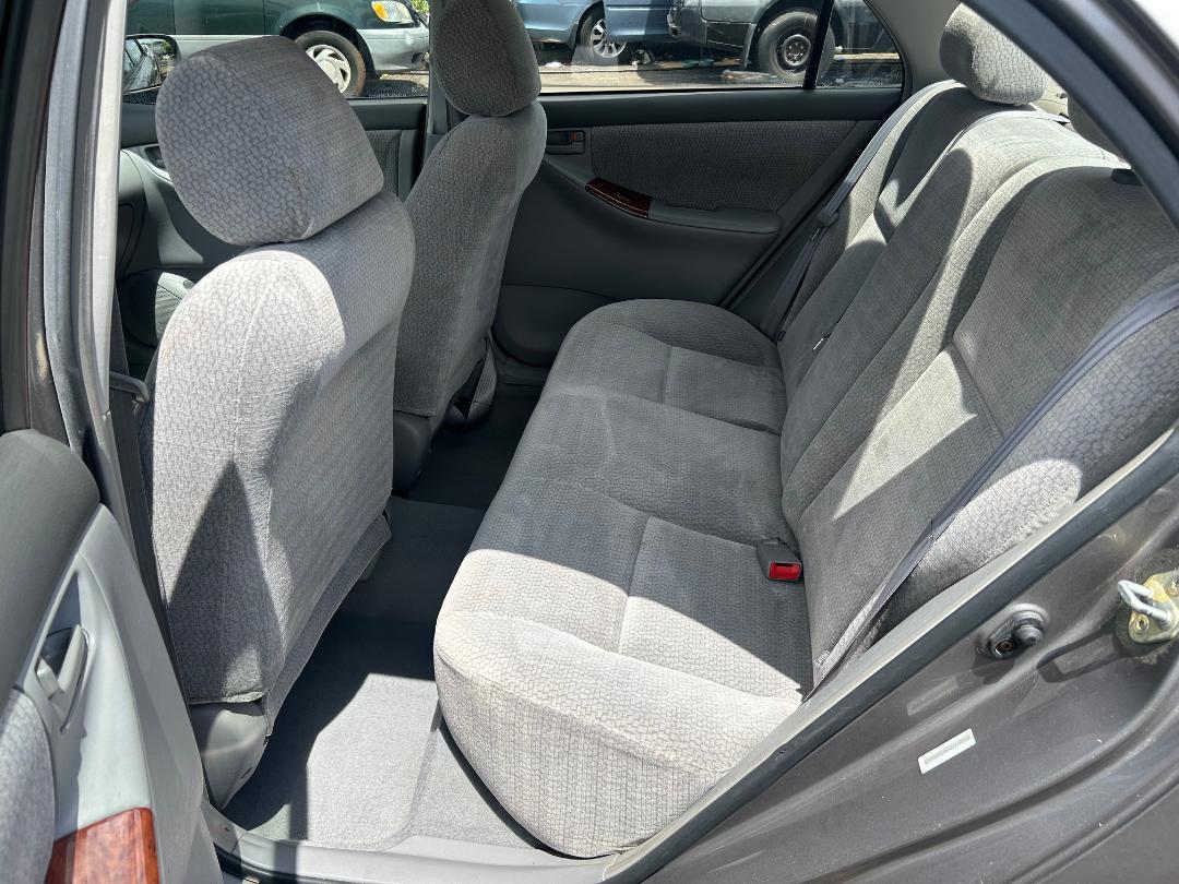 Toyota Corolla 4dr Sdn LE Auto (Natl) 2003