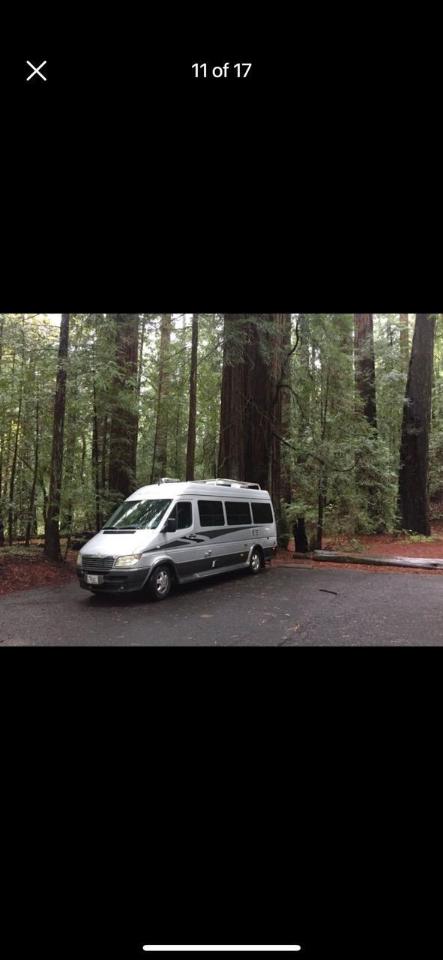 Mercedes-Benz Sprinter Van 2500 High Roof I4 Diesel HO 170" AWD 2004